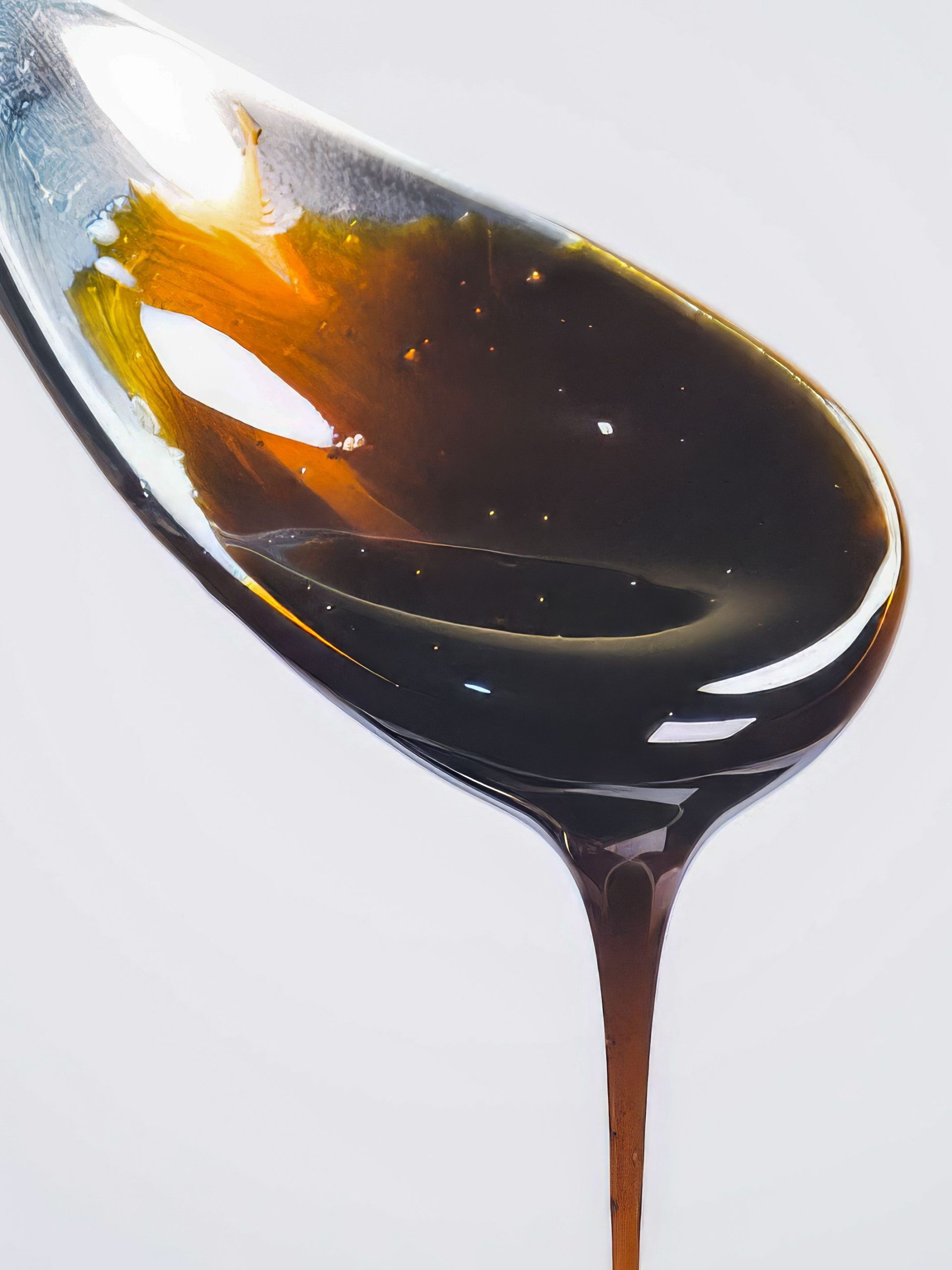 Sulfur‑based extreme‑pressure additive dark‑brown viscous metal‑working fluid additive sample